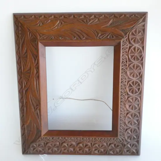 COLONIAL KAURI CHIP ART CARVED PICTURE FRAME