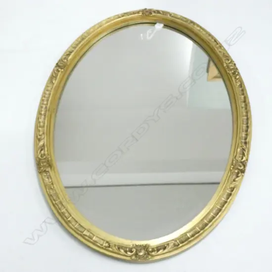 LARGE OVAL GILT FRAMED MIRROR 1010x700mm