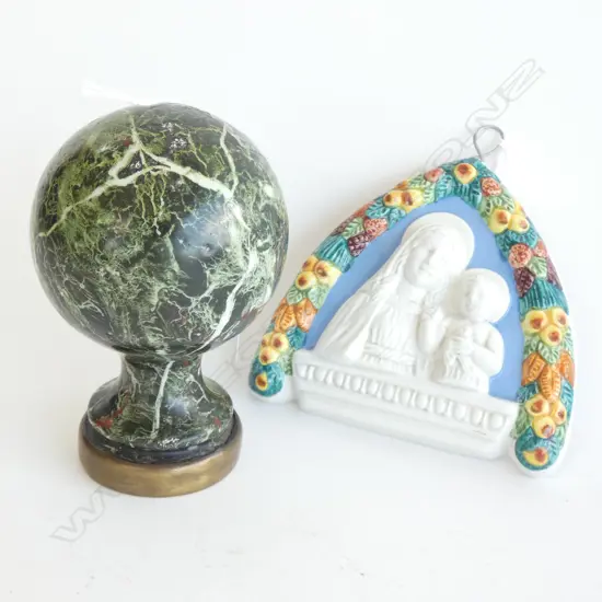 FAUX MARBLE BALL FINIAL H.120mm & ITALIAN CERAMIC MARY PLAQUE