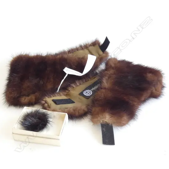 PR 'WILDSIDE FURS' MINK BOOT CUFFS + FUR BROOCH