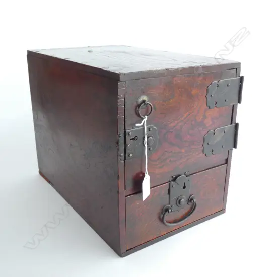 EARLY MEIJI PERIOD  BURR KEYAKI MERCHANT SAFE WITH 2 INTERNAL DRAWERS