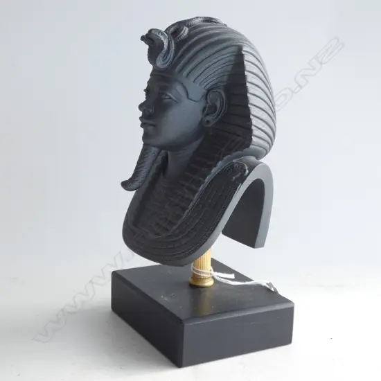 PHARAOH SCULPTURE ON WOODEN STAND - MADE IN ITALY H. 220MM - SIGNED - UNKNOWN