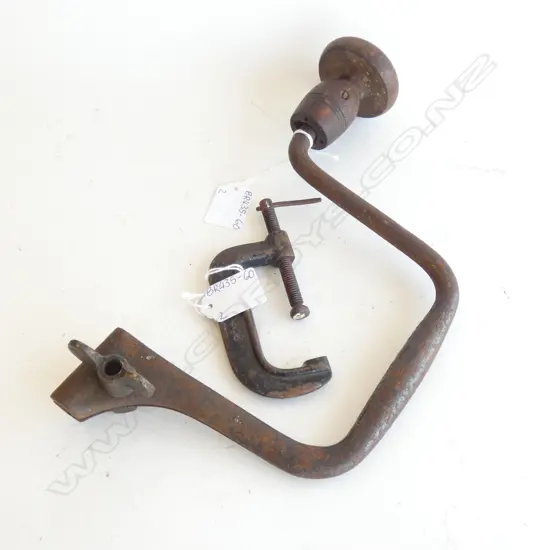 2 VINTAGE TOOLS - BRACE & SM VICE