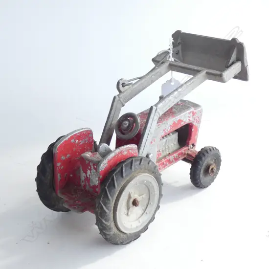 FUN HO RED FRONT END LOADER L. 220MM - WEAR TO RED PAINT