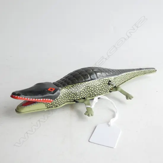 (19568) TINPLATE CROCODILE TOY PUSH-ALONG L.230mm
