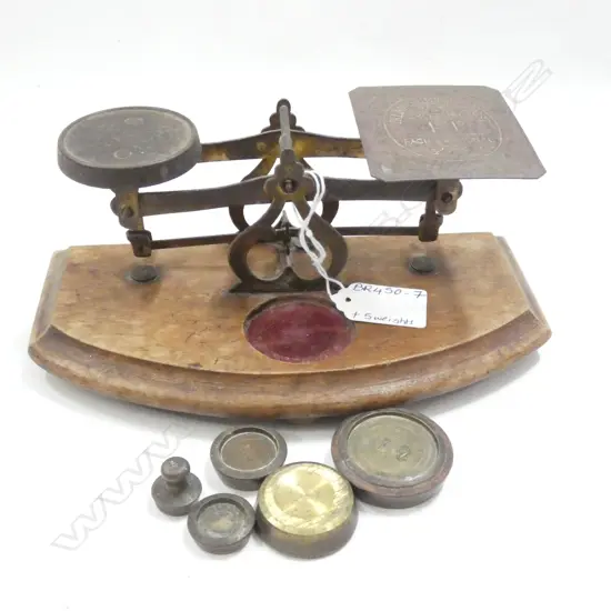 VINTAGE INLAND LETTER POST BRASS & WOODEN SCALES & WEIGHTS 