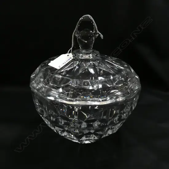 REGENCY STYLE CANDY LIDDED GLASS BOWL 175MM