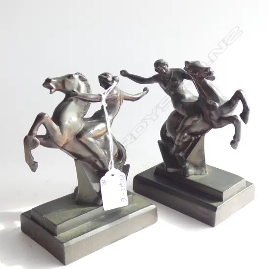 PR SPELTER ART NOUVEAU LADIES ON HORSES  (A/F) H. 145MM