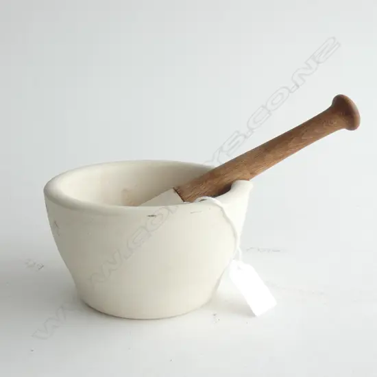 (19914) WEDGWOOD MORTAR AND PESTLE DIA. 125mm