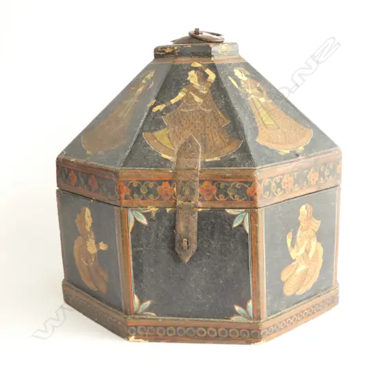 19thC OCTAGONAL INDIAN HAT BOX PAINTED WITH FIGURES
