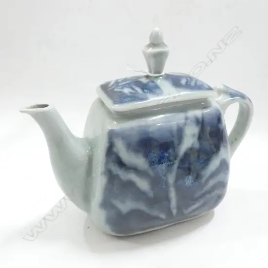 BLUE GLAZE TEAPOT L.240mm