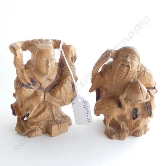 PAIR OF CHINESE HAND-CARVED WOODEN DEITIES. 107MM