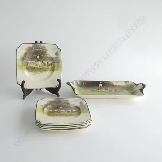 6 PCES R/DOULTON SHEEPFARMER; SANDWICH PLATE L.280mm & 5 SQ. SIDE PLATES