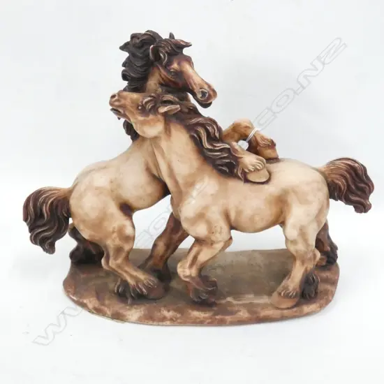 RESIN HORSE ORNAMENT H.300mm