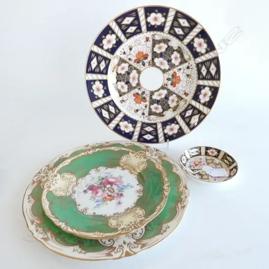 4 PLATES; R/CROWN DERBY ETC 270mm dia