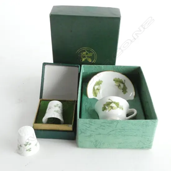 PR ROYAL TARA PORCELAIN THIMBLES (1 BOXED) 1 MINIATURE CUP & SAUCER (BOXED)
