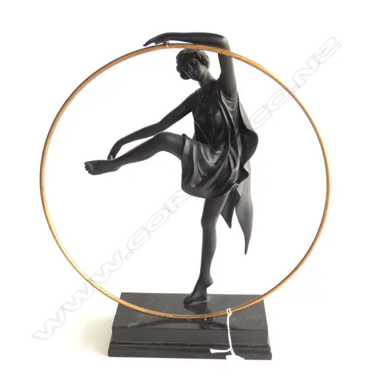 ART DECO STYLE BLACK LADY WITH HOOP H.435MM DIA 370MM MARKED ON BASE - DASCHE GALLERY L.ED. 77/100