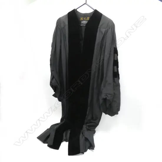 VINTAGE GRADUATION GOWN