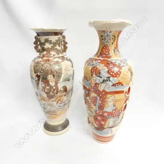 2 LARGE SATSUMA JAPANESE HAND PAINTED VASES H.360mm & 370mm