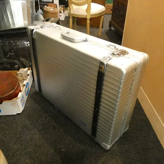 RIMOWA SUITCASE 720x510x210mm