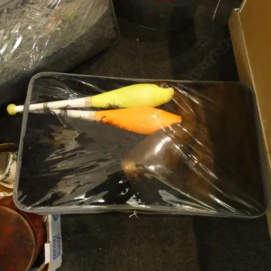 PR FUR CUSHIONS & LARGE BLACK SHEEPSKIN CUSHION L.750mm IN BAG