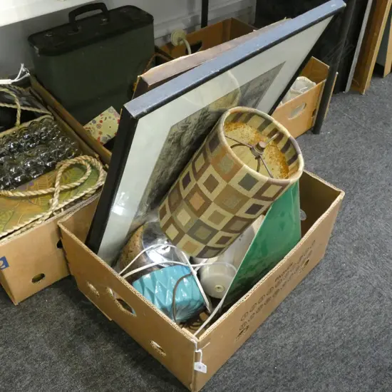 BOX LOT VINTAGE LAMPS, ART ETC