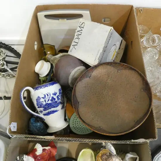 BOX LOT ASST. VINTAGE KITCHENALIA ETC
