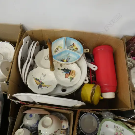 BOX LOT ASST. RETRO KITCHENALIA