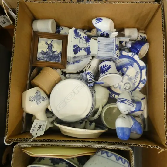 BOX LOT ASST. DELFT 
