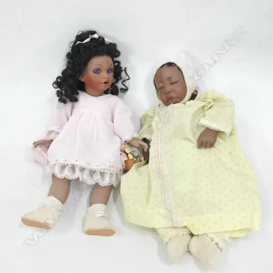 2 BABY DOLLS 
