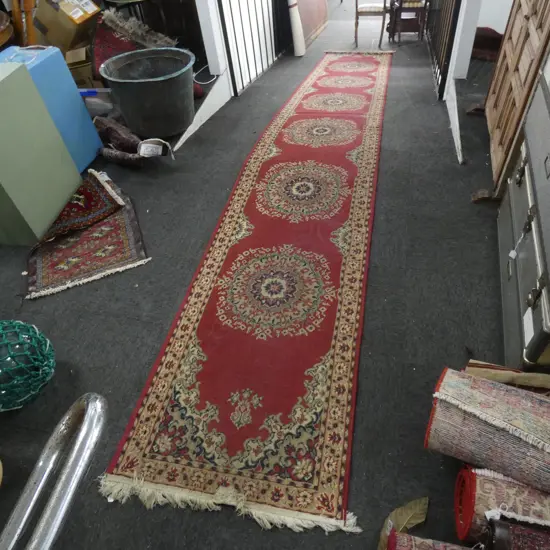 RED HALL RUNNER 5500x800mm