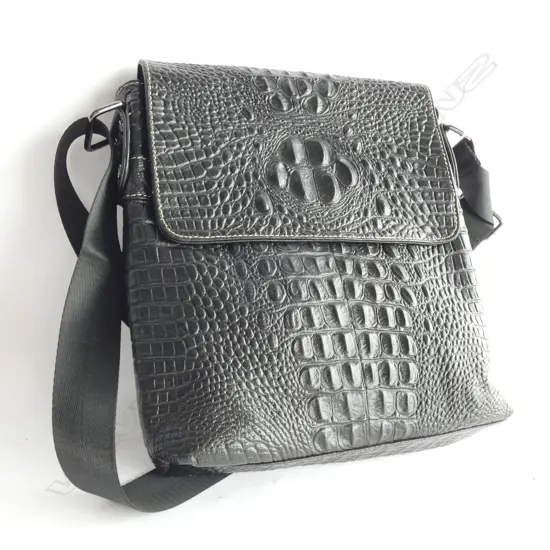BLACK COWHIDE LEATHER CROSS BODY BAG CROC DETAIL H.300mm