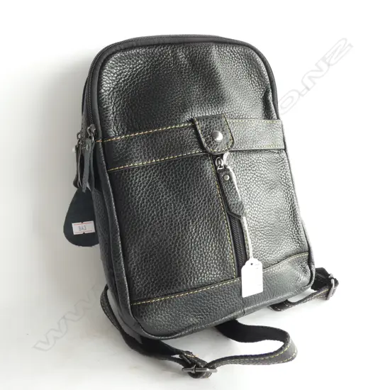 BLACK COWHIDE LEATHER BAG H.280mm