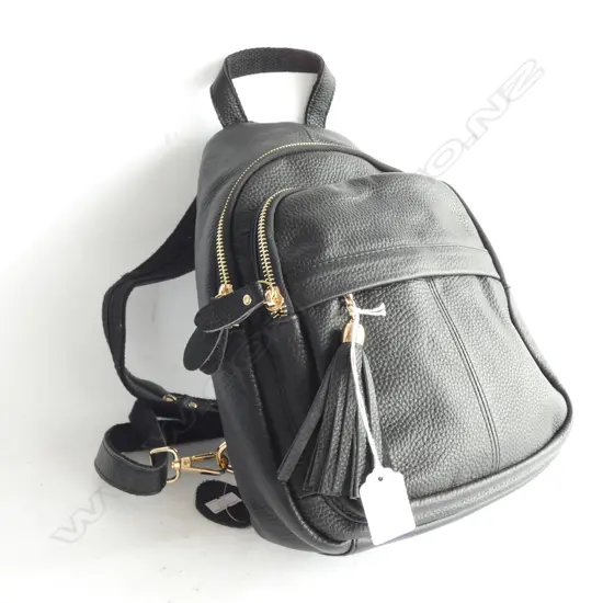 BLACK COWHIDE LEATHER BAG TASSEL DETAIL H.300mm