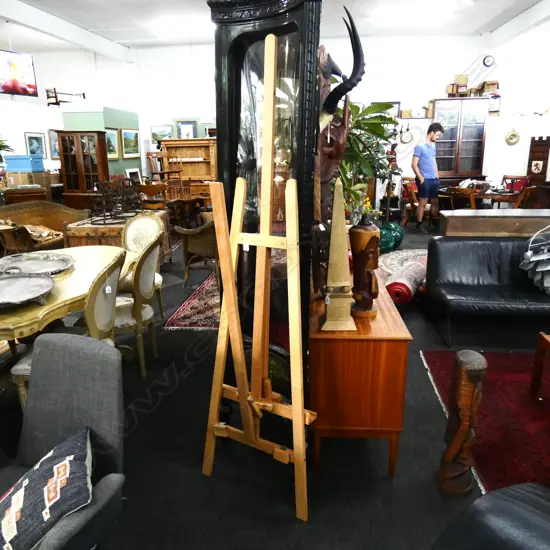 MABEF LYRE WOODEN EASEL...