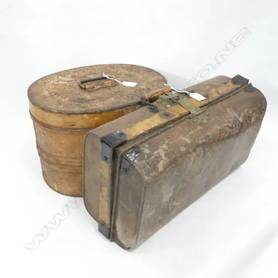TIN OVAL HAT BOX L.360mm & TOOL CASE