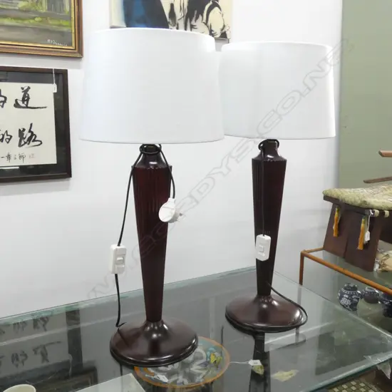 PR FLUTED MAHOGANY TABLE LAMPS H.690mm