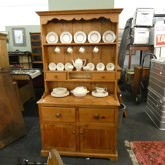MODERN PINE COUNTRY STYLE DRESSER