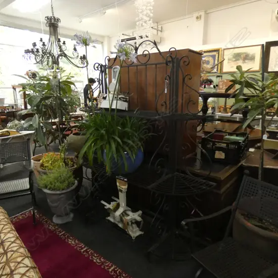 FRENCH BAKERS STAND...