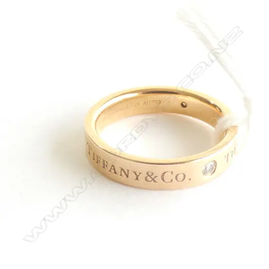 TIFFANY & CO. 18CT GOLD AND DIAMOND RING 4.59gm