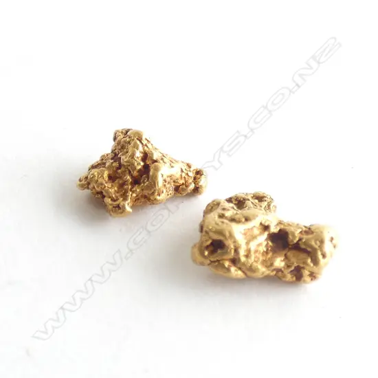 (19288) 2 NATURAL GOLD NUGGETS 4.10gms