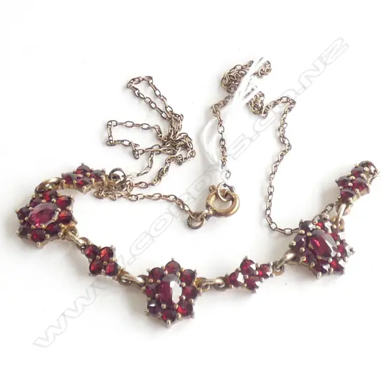 (19396) VINTAGE ROLLED GOLD & GARNET NECKLACE