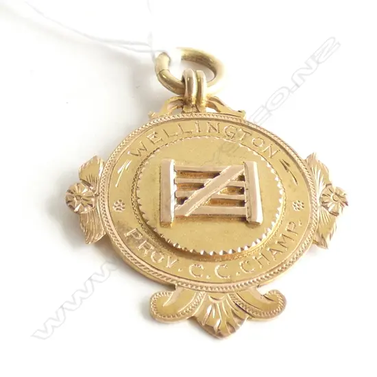 EARLY 20thC 9CT MEDAL 'WELLINGTON...