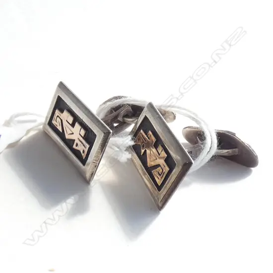 PR 18K GOLD & .925 SILVER CUFFLINKS