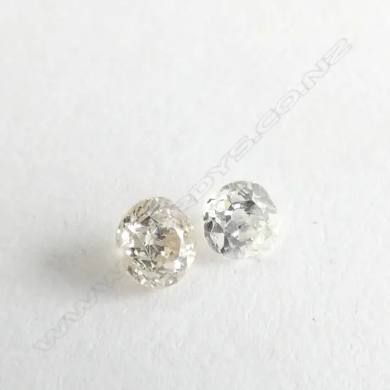 LOOSE DIAMONDS 2X 0.12CT ROUND