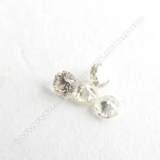 LOOSE DIAMONDS 4X 0.04CT ROUND