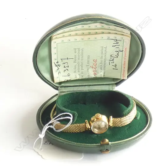 VINTAGE 18k LADIES ROLEX WRIST WATCH IN CASE. WORKING