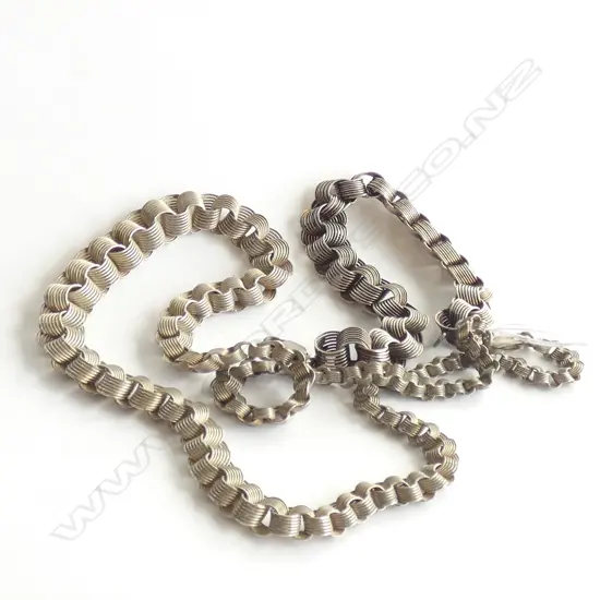 (19277) VINTAGE SILVER GRADUATING LONG NECKLACE & BRACELET