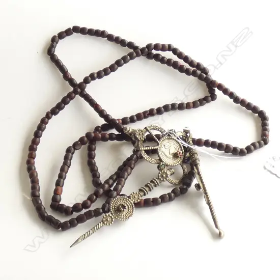 OLD INDIAN SILVER PENDANT / BEAD NECKLACE