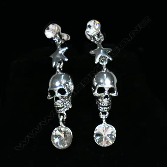 PAIR OF SPOOKY SKULL EARRINGS